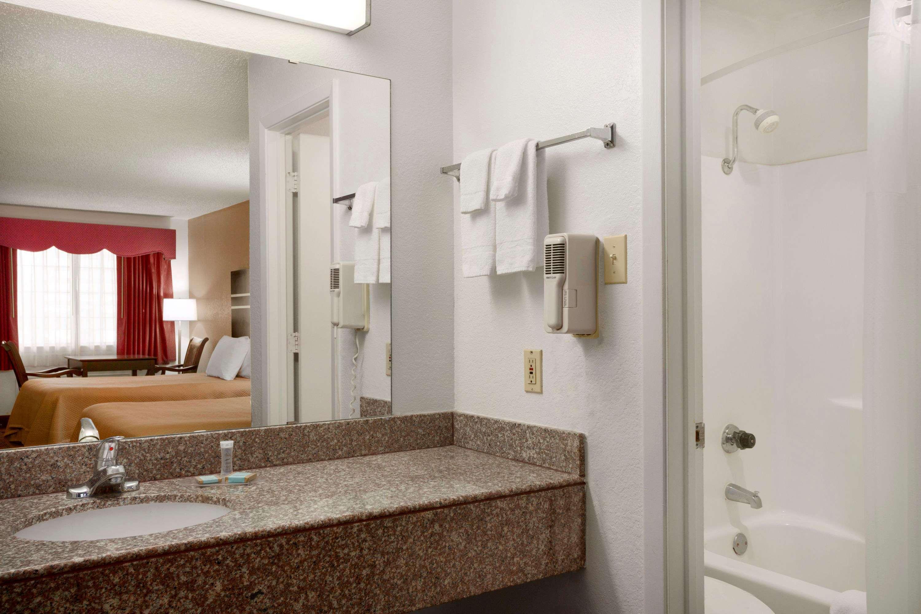 Travelodge By Wyndham Killeen/Fort Hood Buitenkant foto