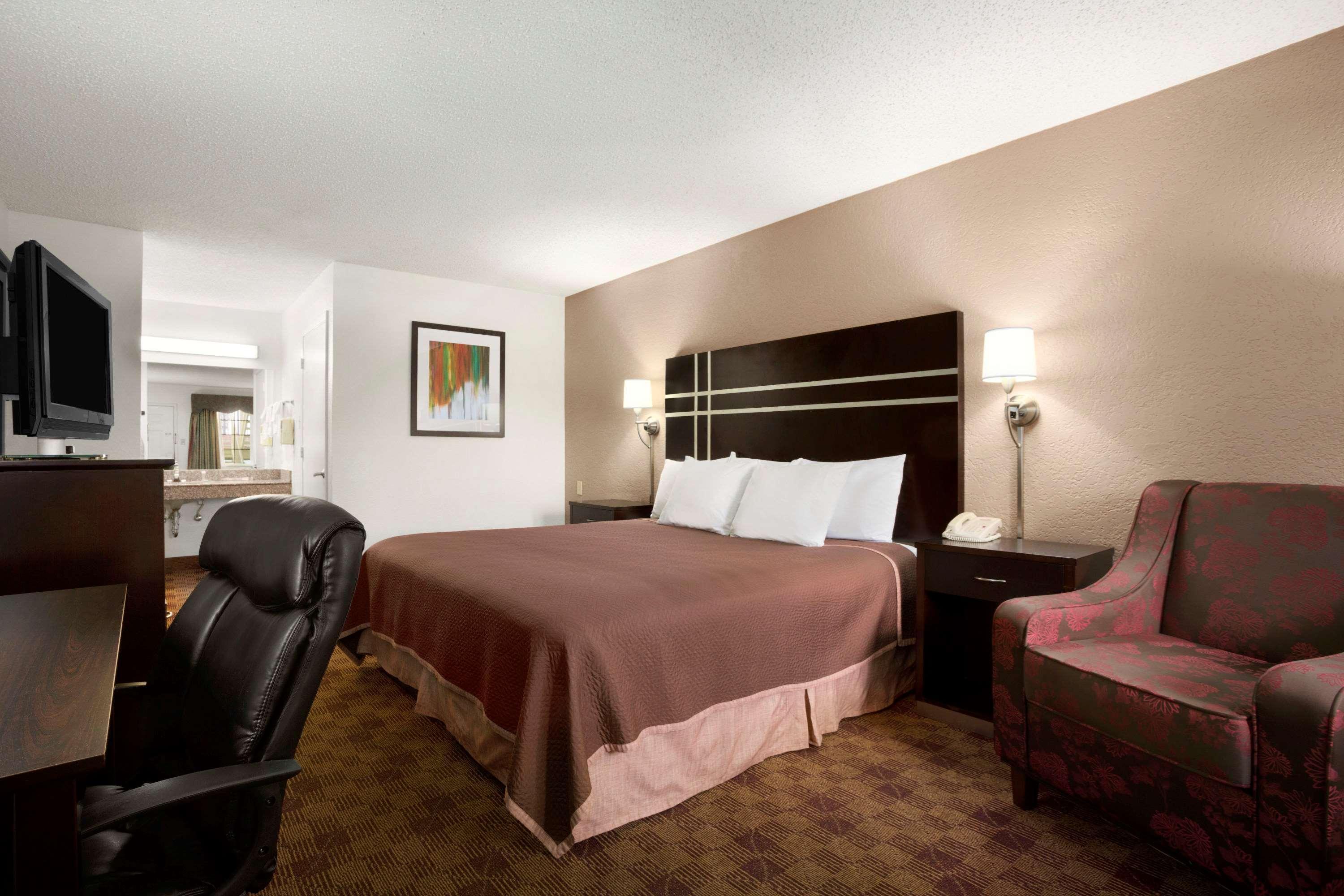 Travelodge By Wyndham Killeen/Fort Hood Buitenkant foto