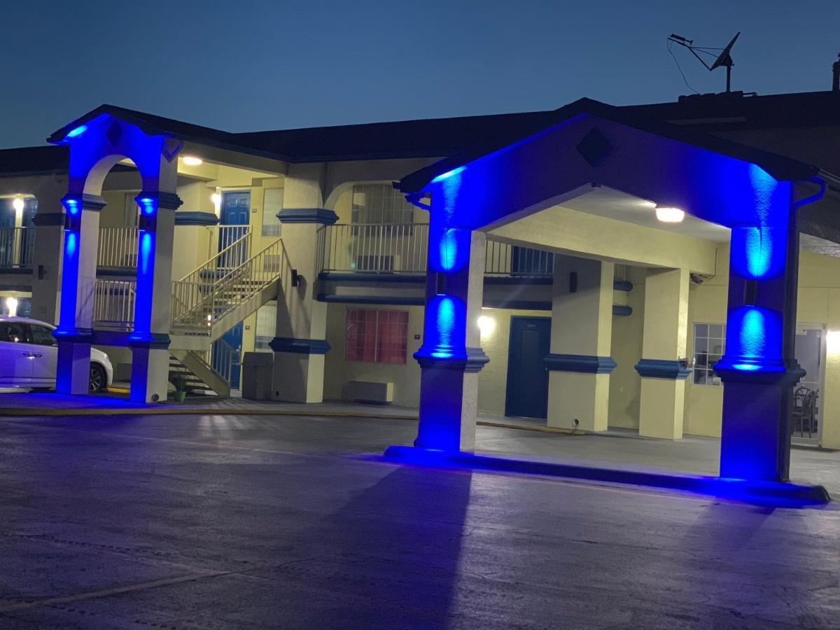 Travelodge By Wyndham Killeen/Fort Hood Buitenkant foto